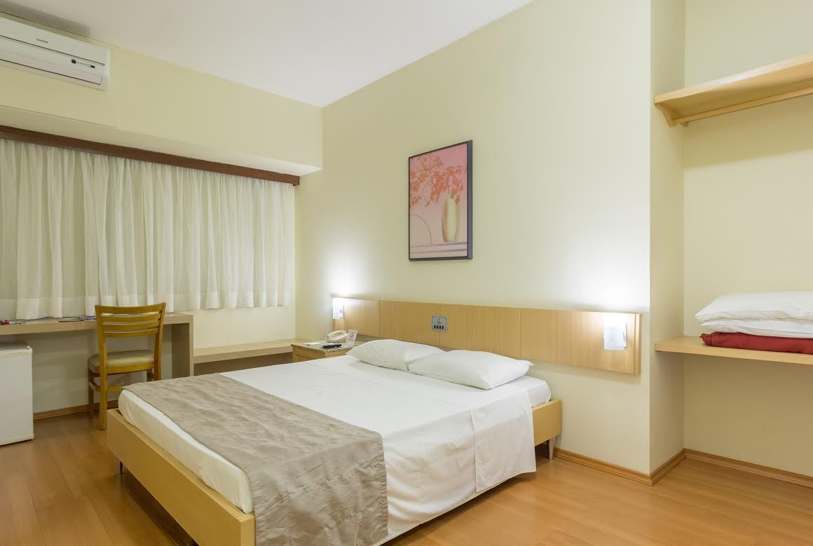 Hotel Crystal Londrina Eksteriør billede