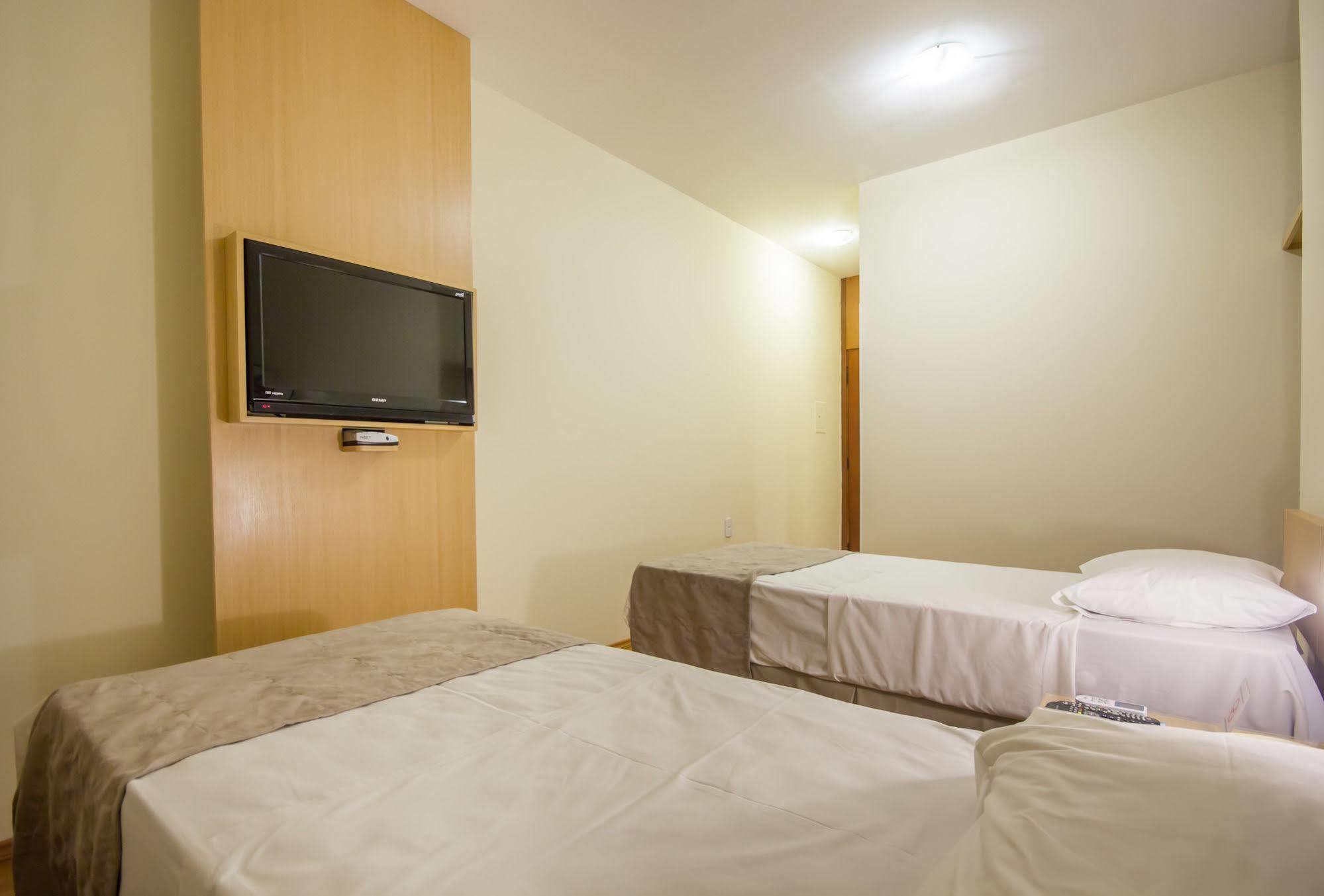 Hotel Crystal Londrina Eksteriør billede